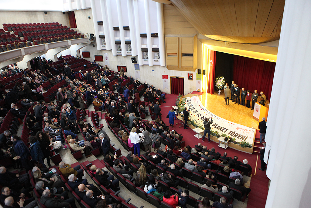 14 Mart Ödül ve Plaket Törenleri Yapıldı