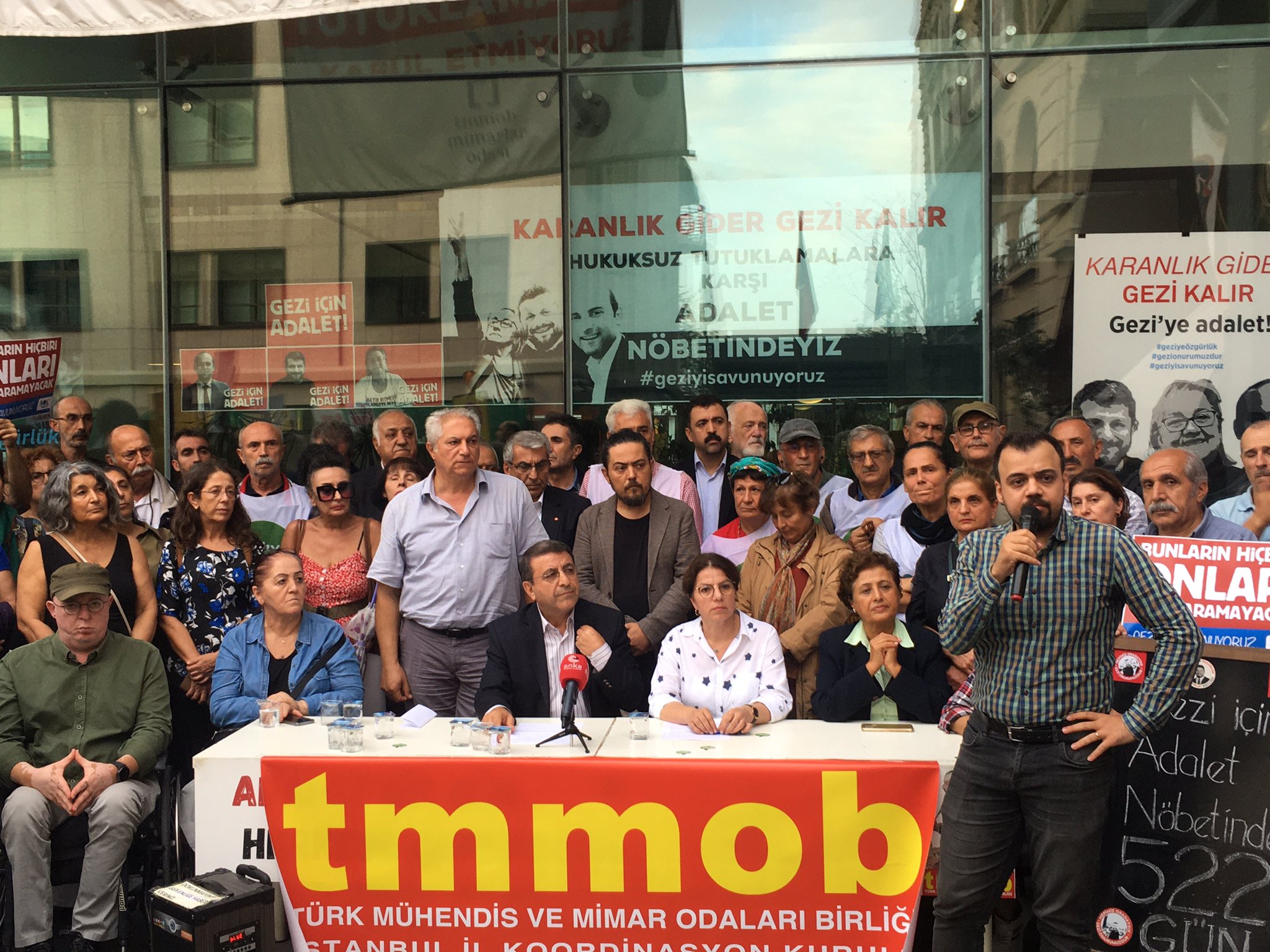 Gezi Davasında Verilen Hukuksuz Kararları Kabul Etmiyoruz Alanlarda Olacağız Mücadeleye Devam Edeceğiz!