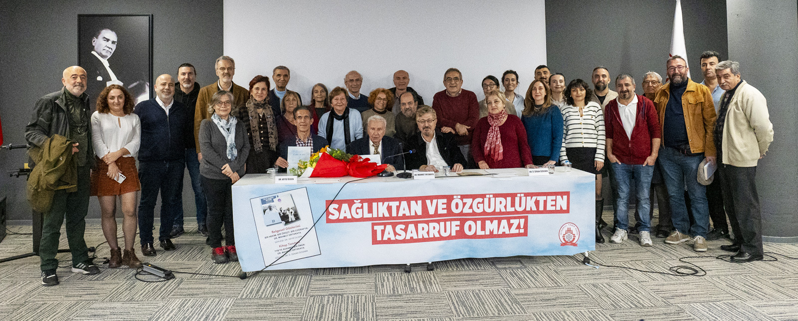 Dr. Mahmut Ortakaya’nın Katılımıyla Belgesel Gösterimi ve Kitap Tanıtımı Yapıldı