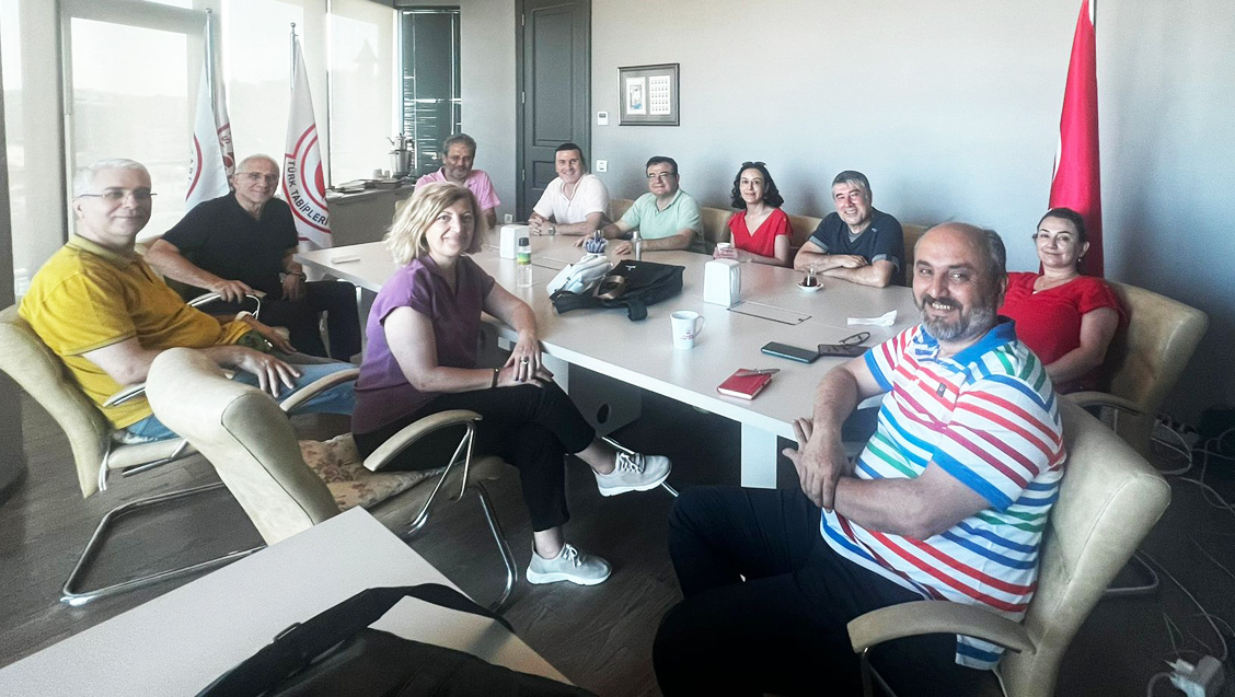 Aile Hekimleri Komisyonu Hak Gasbına Karşı Yürütülecek Mücadele ve Yeni Eylem Önerilerini Belirledi
