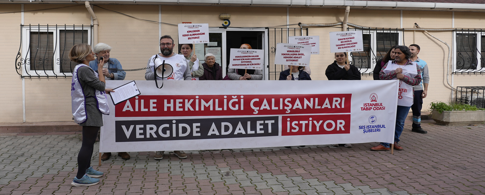 Vergide Adalet Eylemlerinde 52. Hafta: Aile Hekimliği Çalışanları, Vergide-Gelirde Adalet ve İnsanca Yaşam Mücadelesine Çağırıyor!