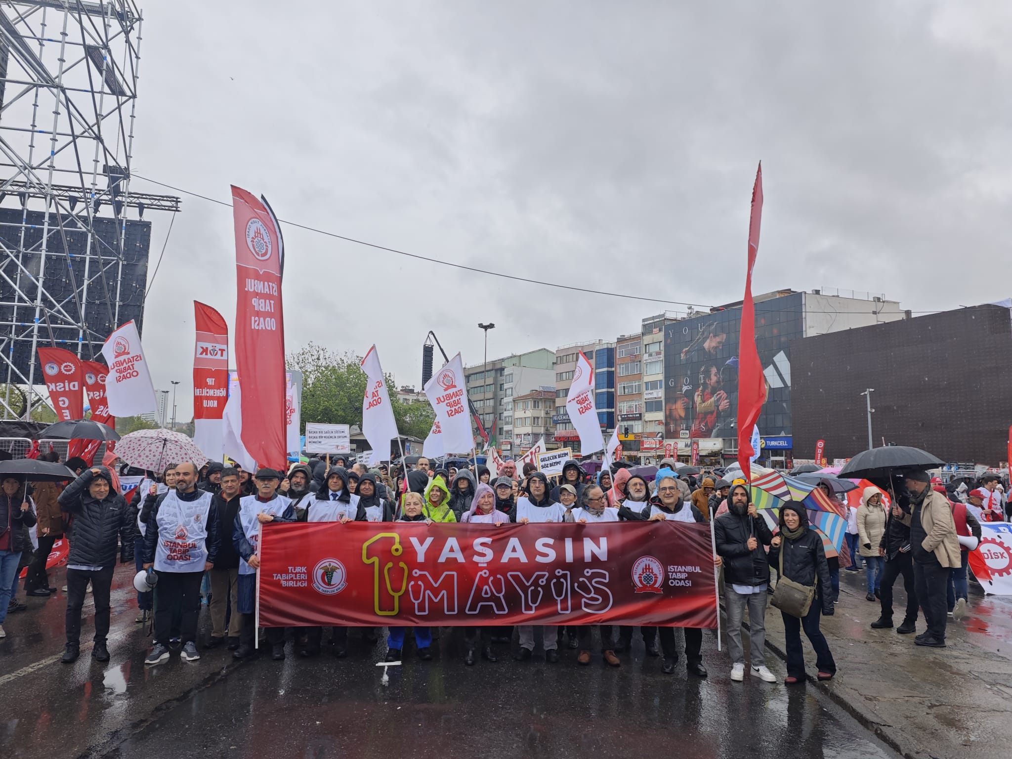 1 Mayıs’ta Kadıköy Meydanı’ndan Seslendik: Biz Kazanacağız!