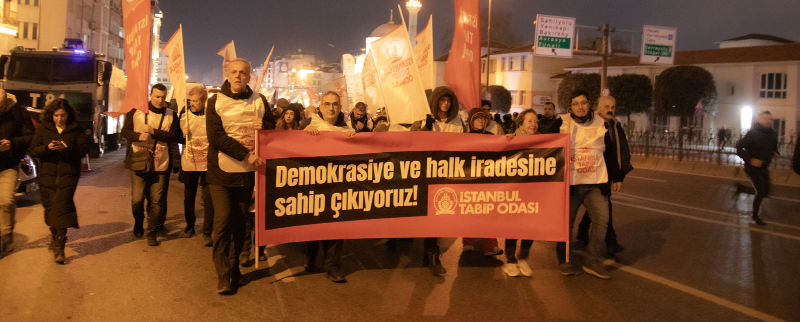 19 Mart'ın Birinci Yılında Demokrasi ve Halk İradesine Sahip Çıkmak İçin Saraçhane'deydik!