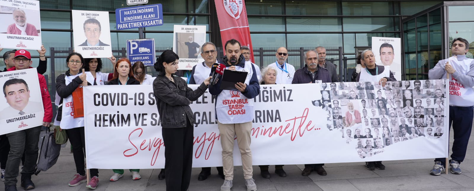 COVID-19 Nedeniyle Kaybettiğimiz Hekim ve Sağlık Çalışanlarını Andık