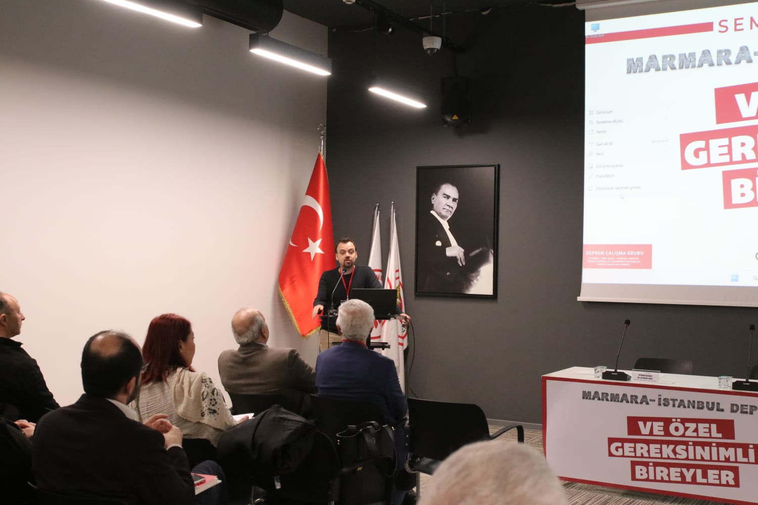 “Marmara-İstanbul Depremi ve Özel Gereksinimli Bireyler” Sempozyumu Yapıldı