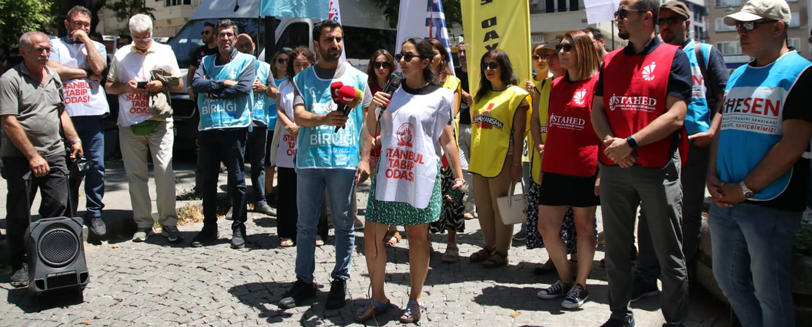 İstanbul İl Sağlık Müdürlüğü Önünden Seslendik: Aile Hekimliğinde Zulüm Devam Ediyor!